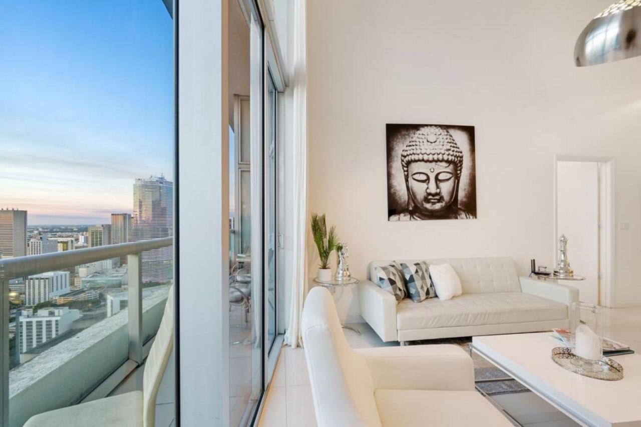 Beautiful One Bedroom Condo 16Ft Ceilings At The W Miami Dış mekan fotoğraf